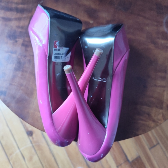 Aldo Lindall fuchsia almond toe patent leather stiletto - Picture 6 of 6